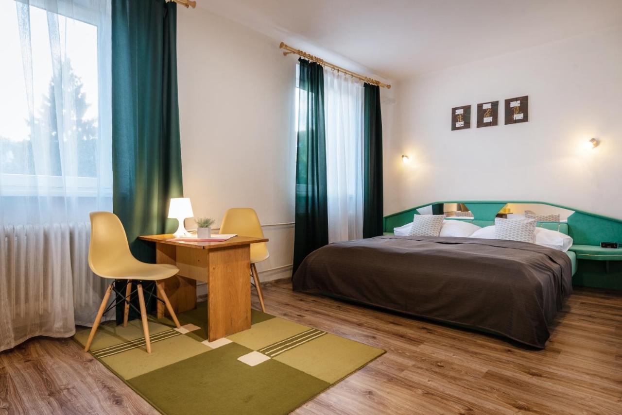 Hotel Poludnica Liptovský Mikuláš Eksteriør bilde